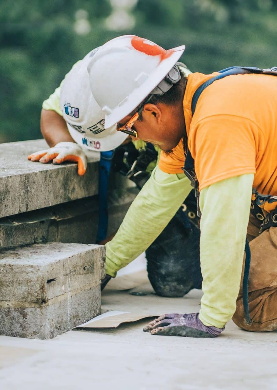 Commercial roof repair and maintenance